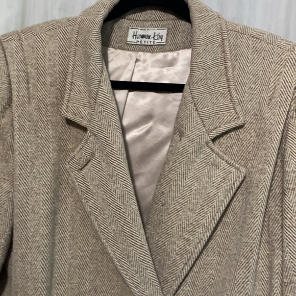 Blazer - Picture 7 of 15